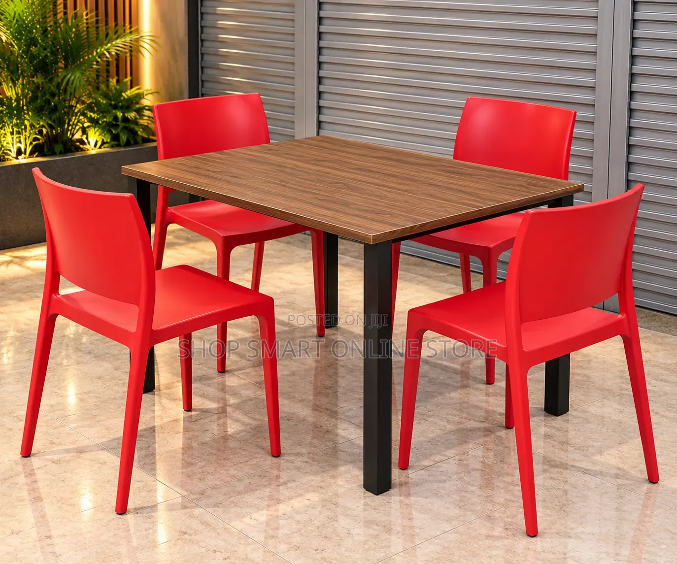 Bar and Restaurant Dining Plastic Chairs and Table