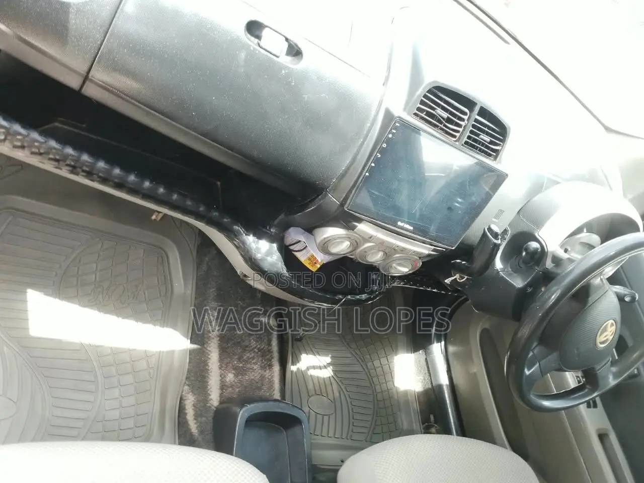 Toyota Passo 2009 Silver