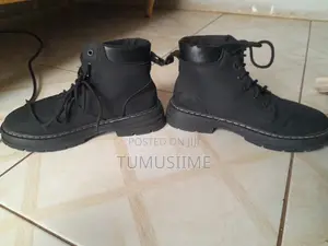 Casual Men's Black High-Top Canvas Boots – Modern Streetwear Style