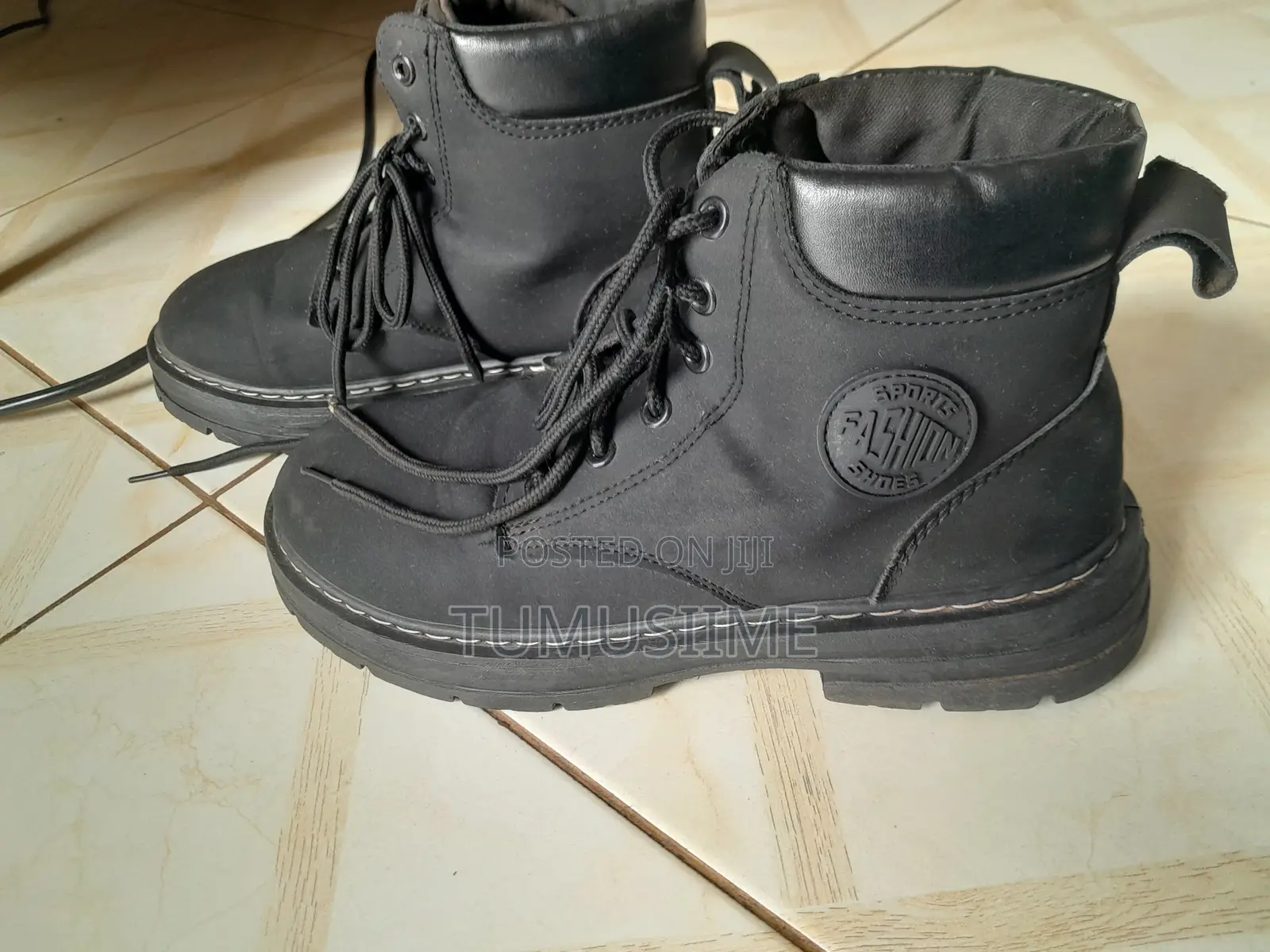 Casual Men's Black High-Top Canvas Boots – Modern Streetwear Style