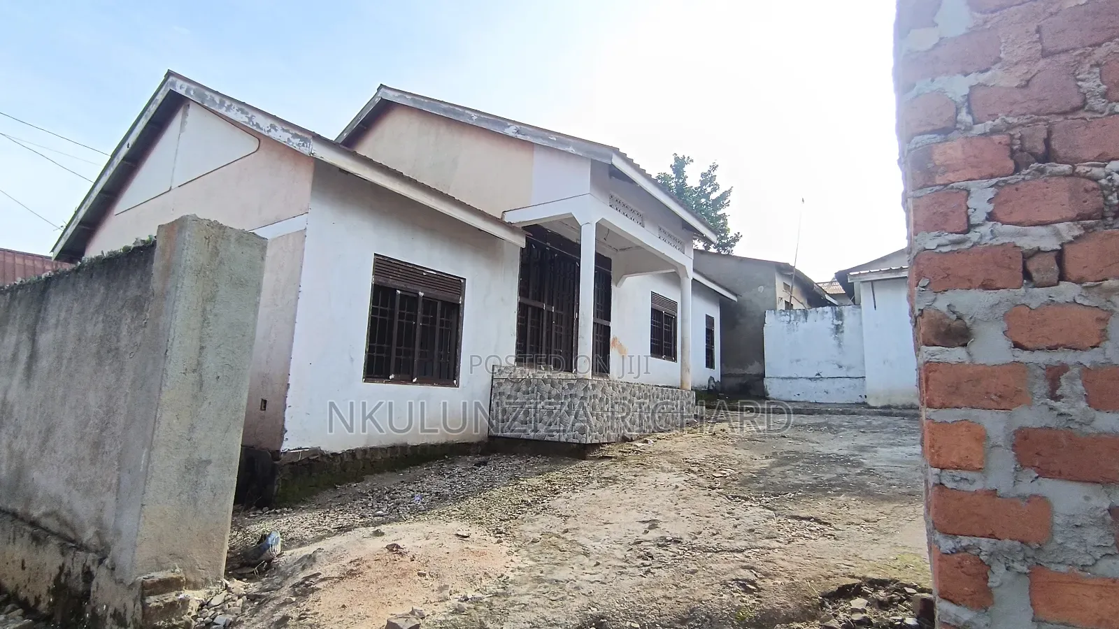 3bdrm Bungalow in Namungongo Near, Kira for sale
