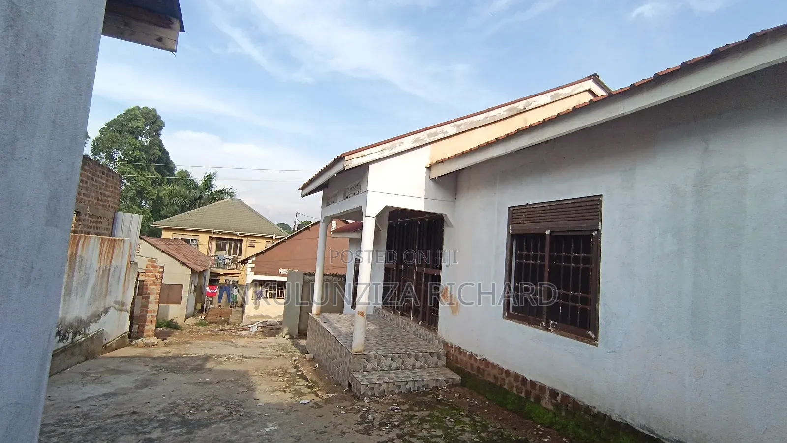 3bdrm Bungalow in Namungongo Near, Kira for sale