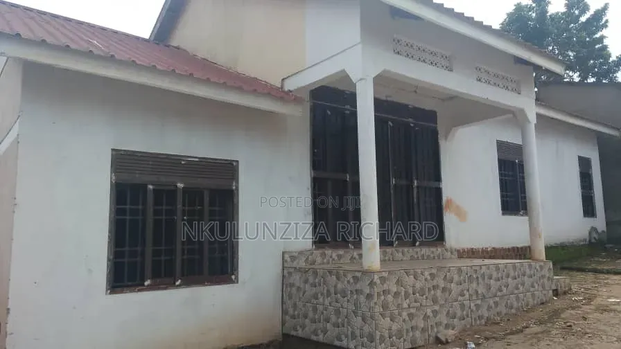 3bdrm Bungalow in Namungongo Near, Kira for sale
