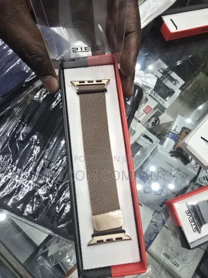 Rose Gold Milanese Mesh Smartwatch Strap – Magnetic Stainless Steel