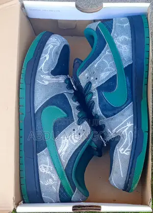 Nike SB Dunk Low Pro X There Skateboards