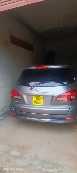 Nissan Wingroad 2010 Silver