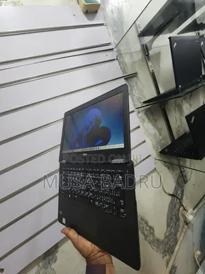 New Laptop Dell Latitude E7270 4GB Intel Core i3 SSD 128GB
