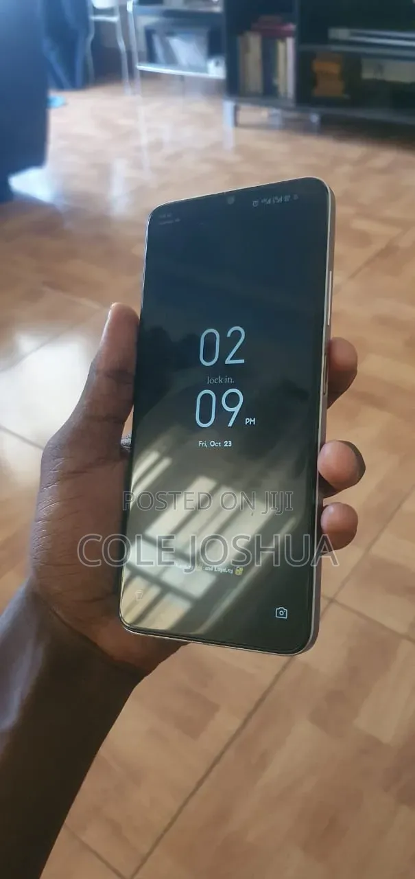 Infinix Hot 30i 128 GB Orange
