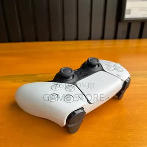 PS5 DualSense Controller – So Neat, Even Your Mum Approves!
