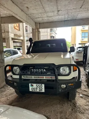 Toyota Land Cruiser 76 Series 2024 White