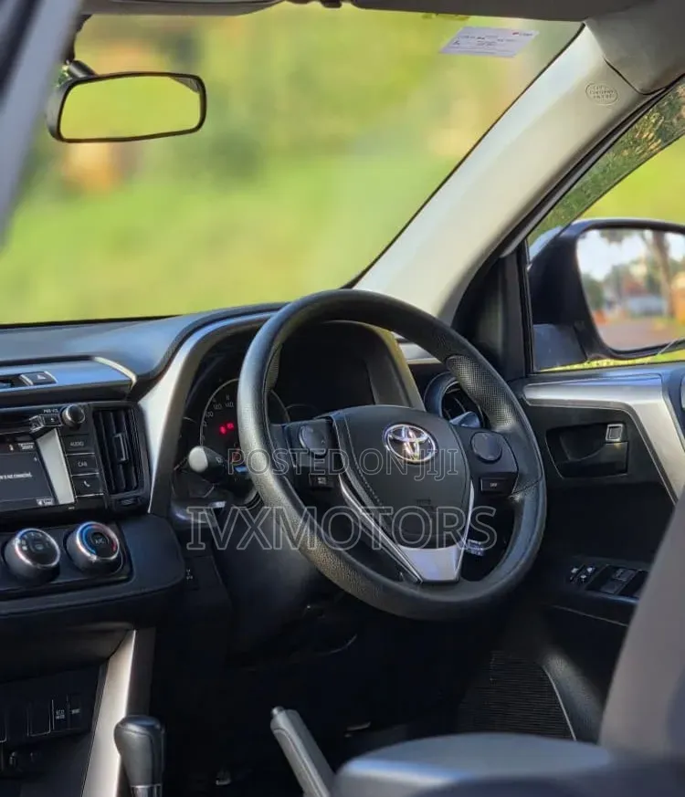 Toyota RAV4 2016 White