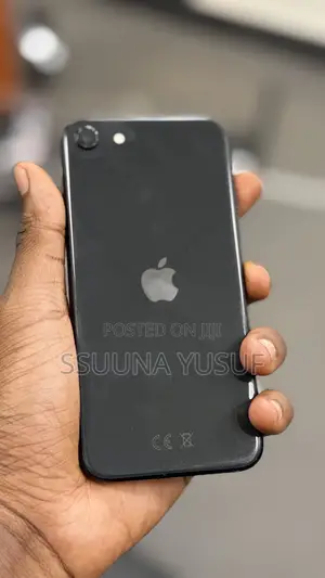 Apple iPhone SE (2022) 64 GB Black