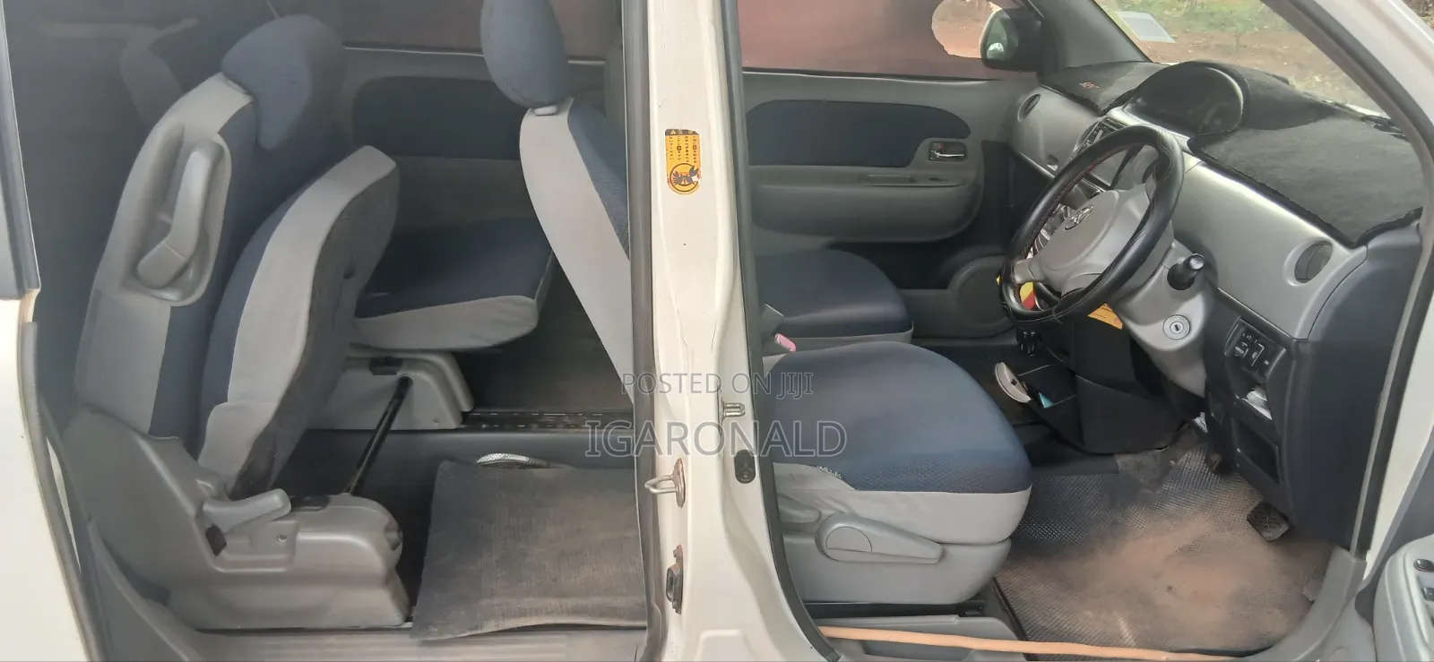 Toyota Sienta 1.5 FWD 2007 White
