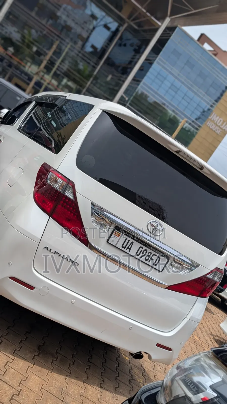 Toyota Alphard 2.4 Petrol AWD 2010 White