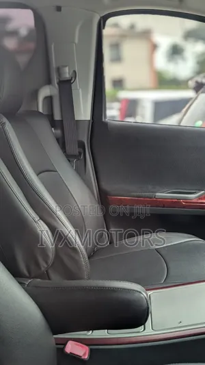 Toyota Alphard 2.4 Petrol AWD 2010 White