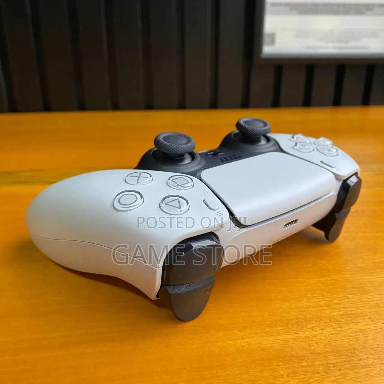 PS5 DualSense Controller – Better Condition Than Your Shoes! 