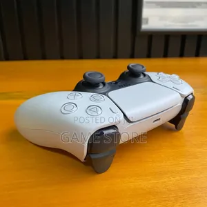 PS5 DualSense Controller – Better Condition Than Your Shoes! 