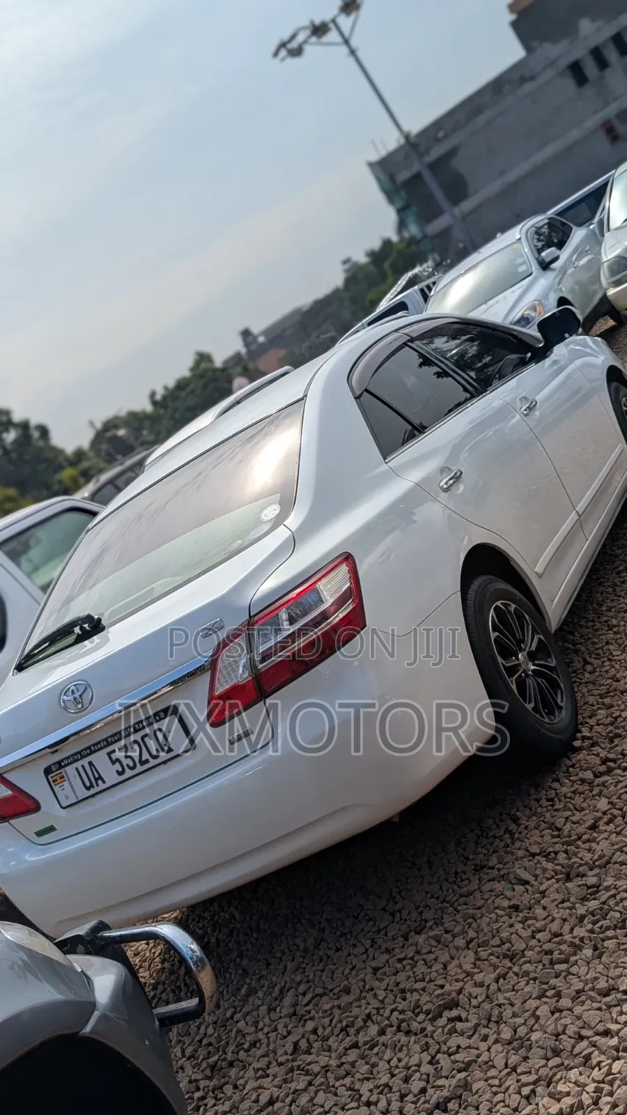 Toyota Premio 1.8 AWD 2012 White