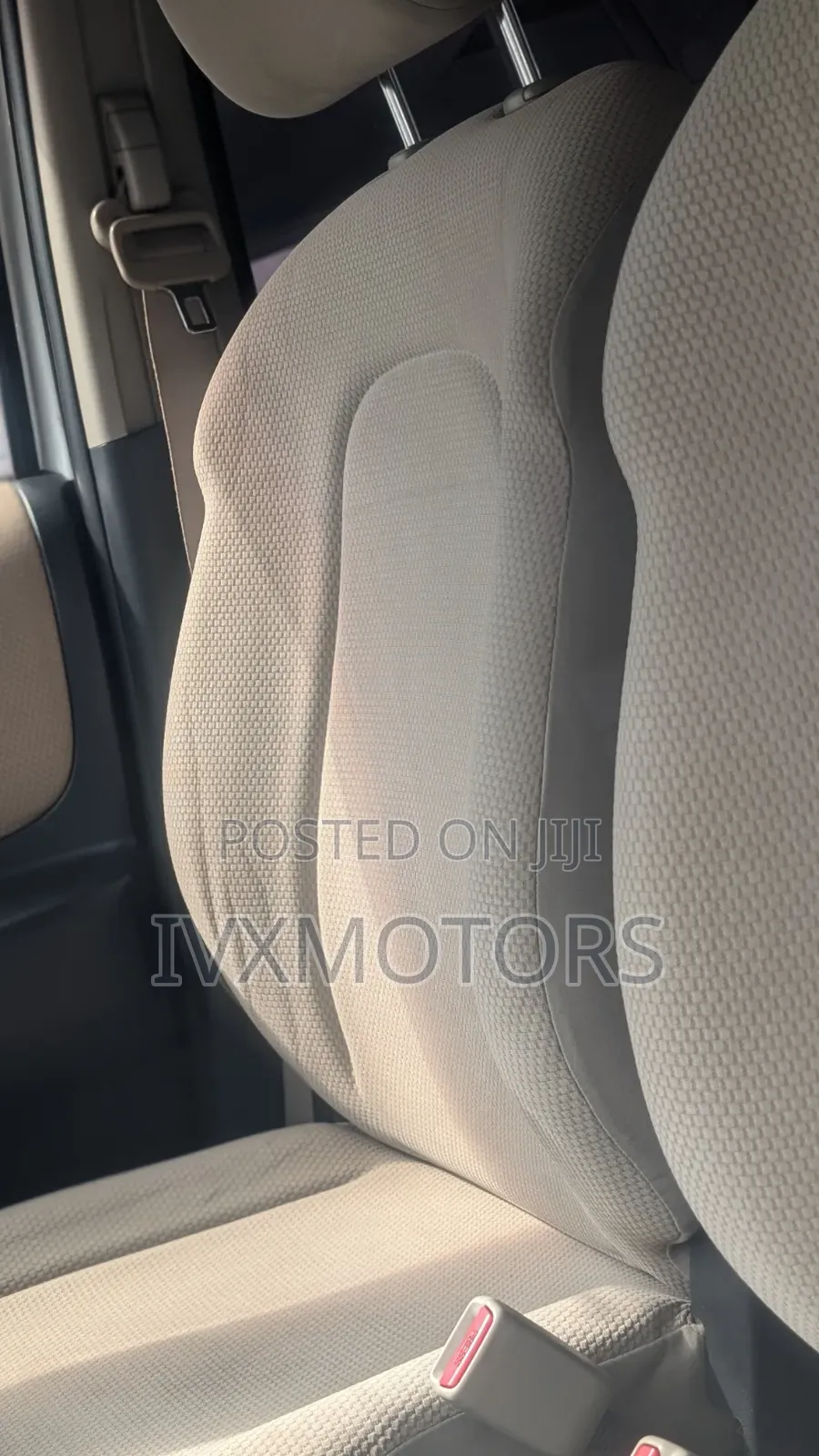 Toyota Ractis 1.3 FWD 2009 Silver