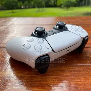 PS5 DualSense Controller – Strong Pad, Weak Opponent!