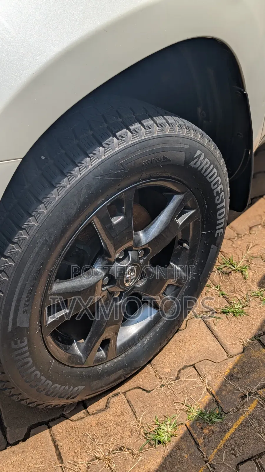 Toyota RAV4 2011 White