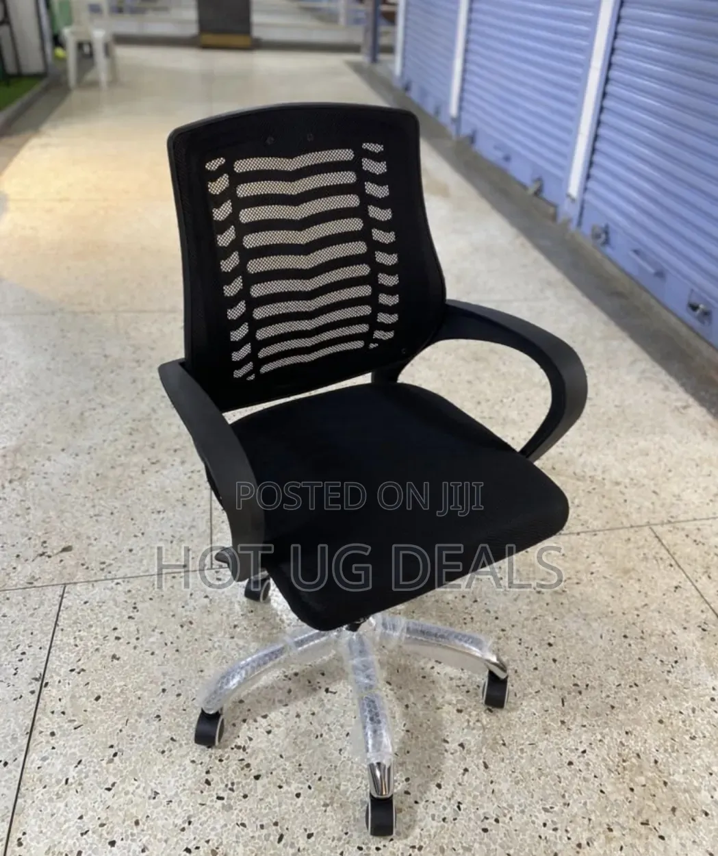 Ergonomic Mid-Back Mesh Office Chair With Chrome Swivel Base – Black