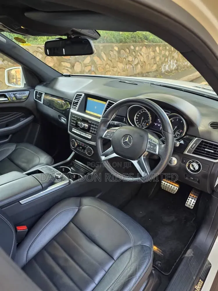 Mercedes-Benz M Class ML350 4MATIC 4dr SUV AWD (3.5L 6cyl 7A) 2014