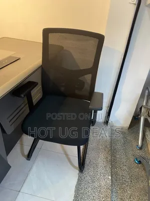 Ergonomic Mesh Visitor Chair - Cantilever Sled Base Office Guest Chair