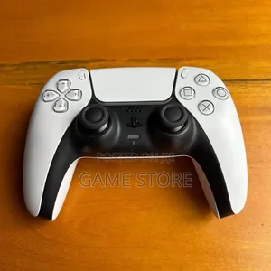 PS5 DualSense Controller – Strong Enough for Last-Minute Goals!