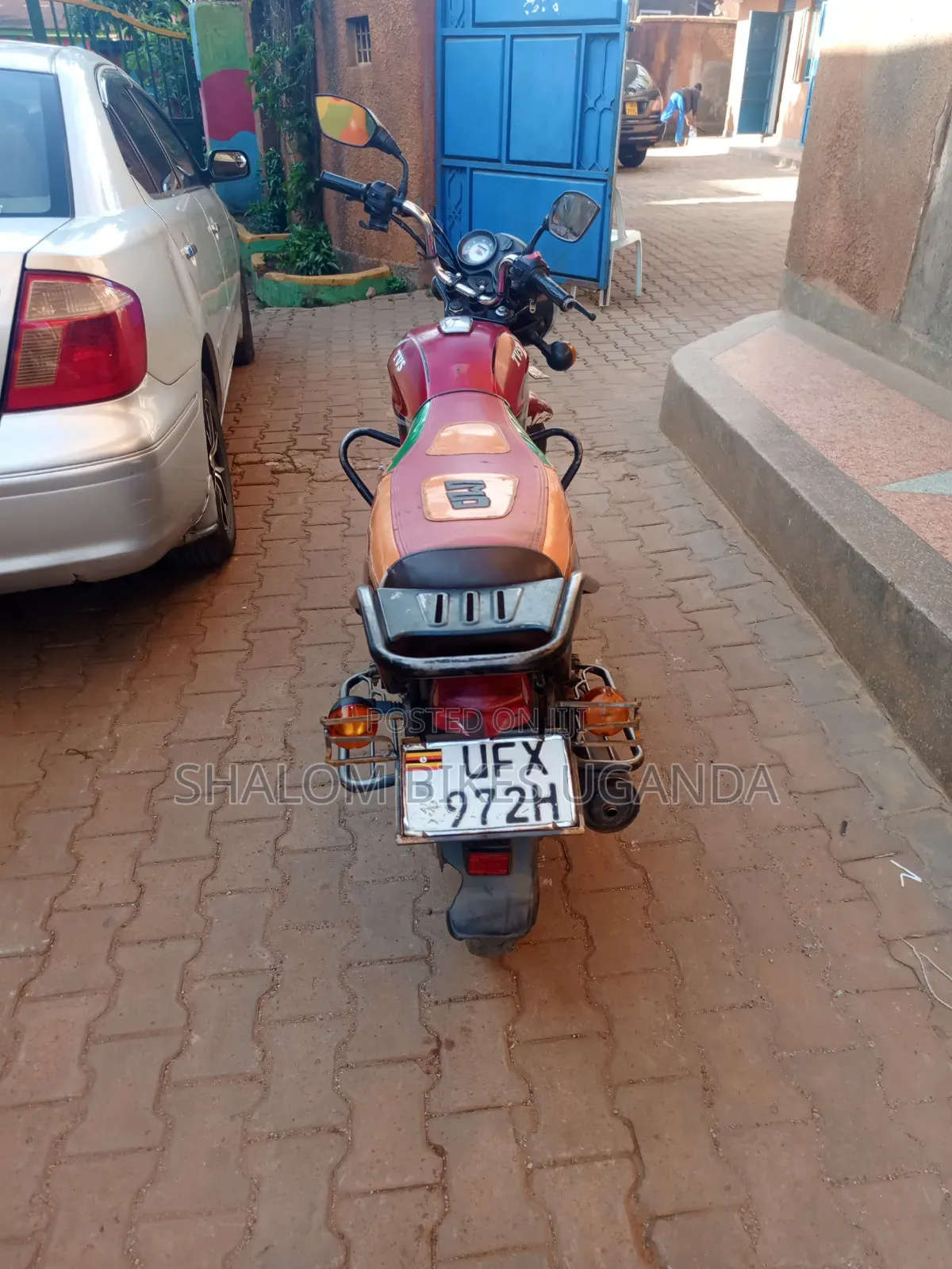 TVS HLX 125 2023 Red