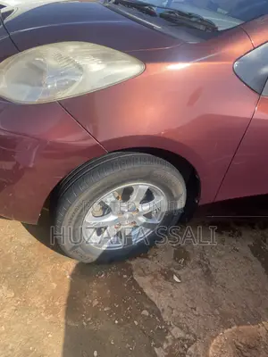Toyota Vitz 2017 Ivory