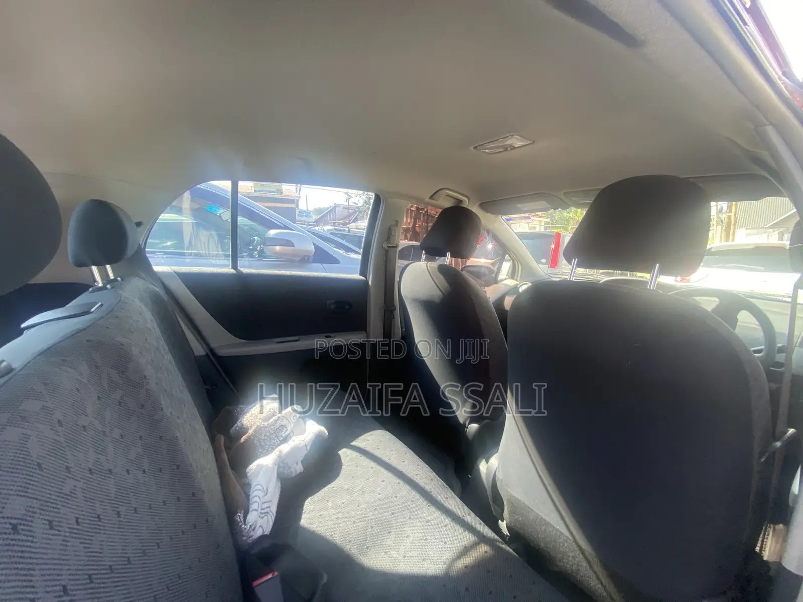 Toyota Vitz 2017 Ivory