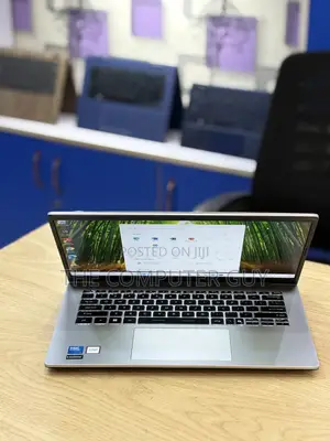 New Laptop MSI Modern 14 8GB Intel Core Ultra 7 SSD 512GB