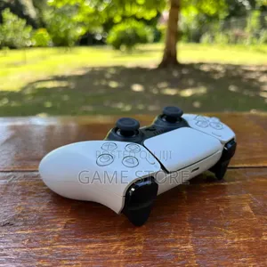 PS5 DualSense Controller – Your FIFA Skills Need This Upgrade!