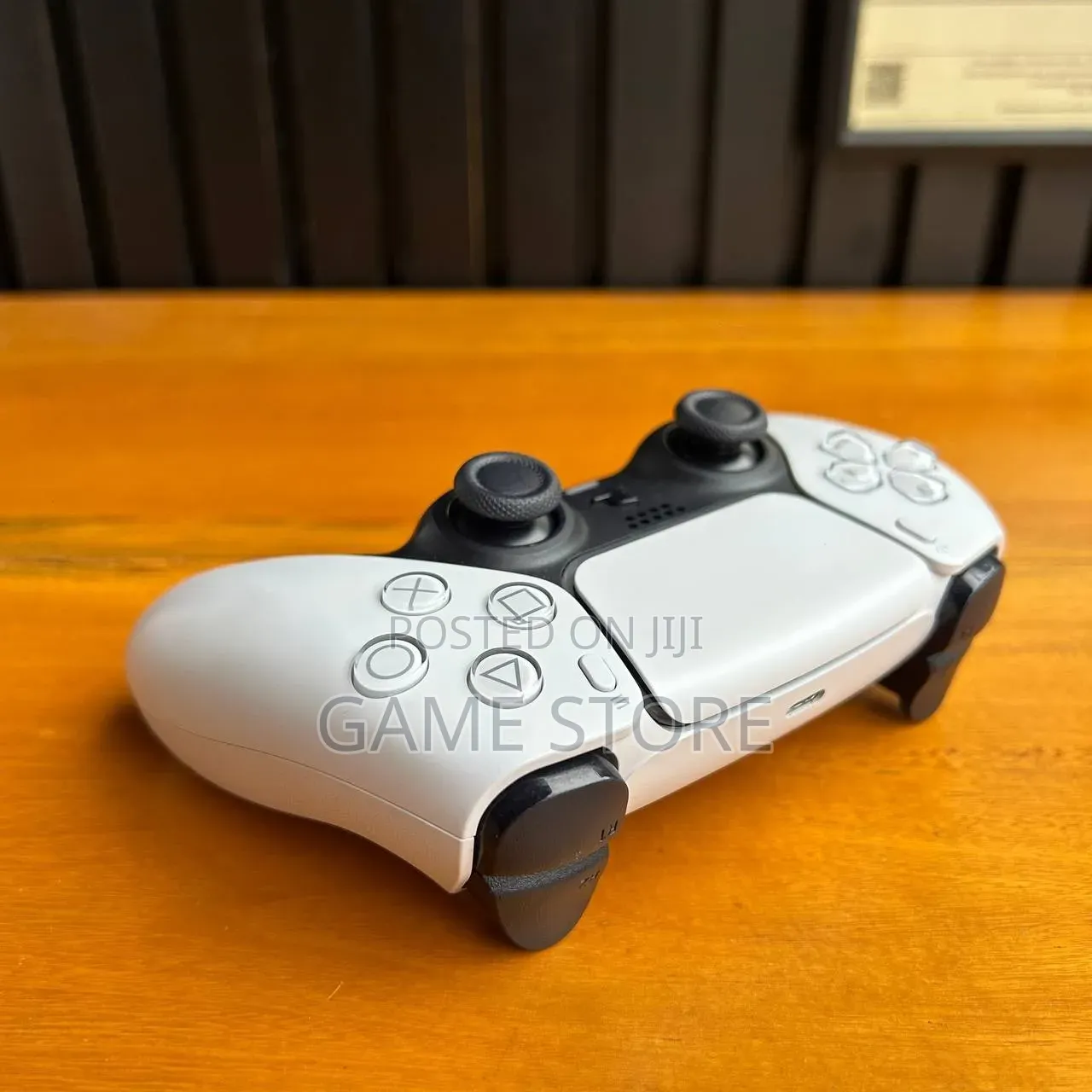 PS5 DualSense Controller – Your Thumbs Deserve UK Treatment!
