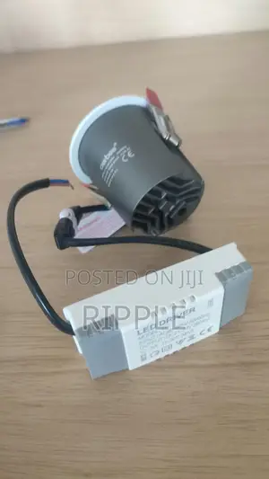 7W Deep Recessed LED Spotlight – 24° Focused Beam