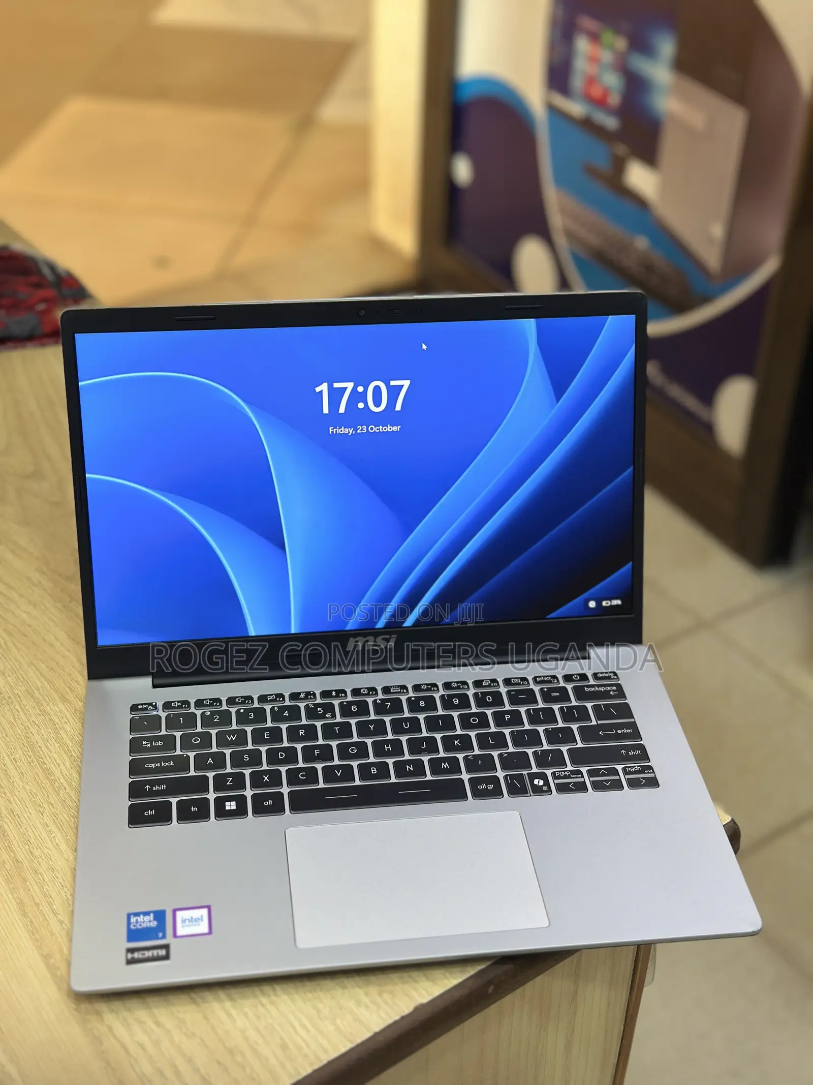 New Laptop MSI Modern 14 16GB Intel Core Ultra 7 SSD 512GB