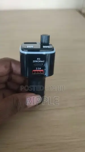 Bluetooth FM Car Transmitter With USB-C Fast Charging