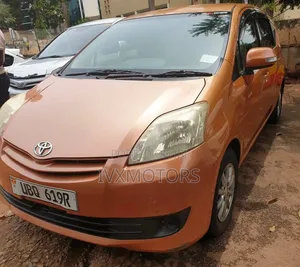 Toyota Passo Sette 1.5 AWD 2009 Orange