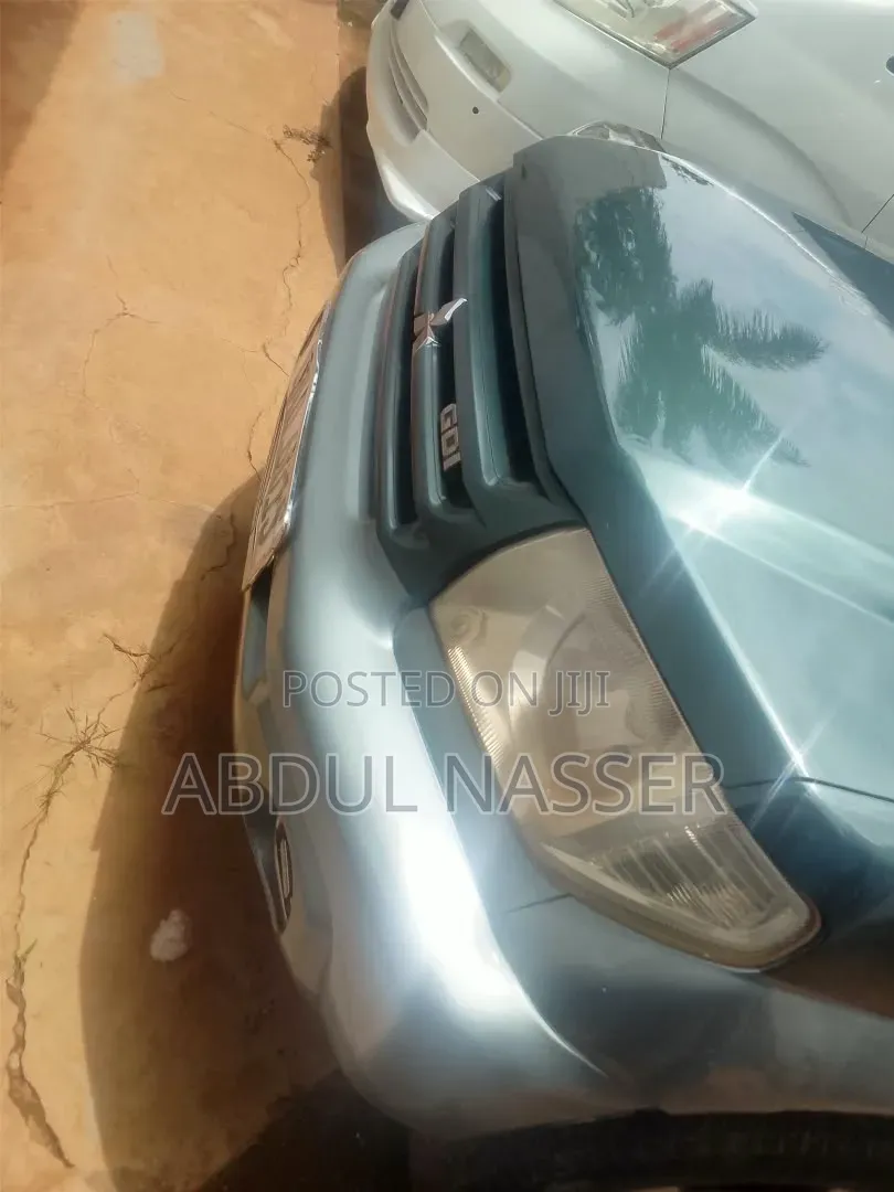 Mitsubishi Pajero IO 2010 Silver