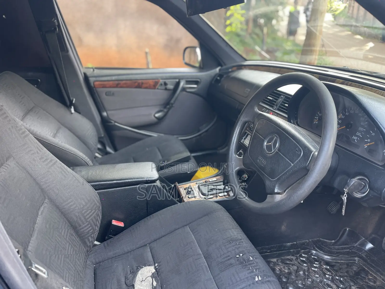 Mercedes-Benz C200 1999 Black
