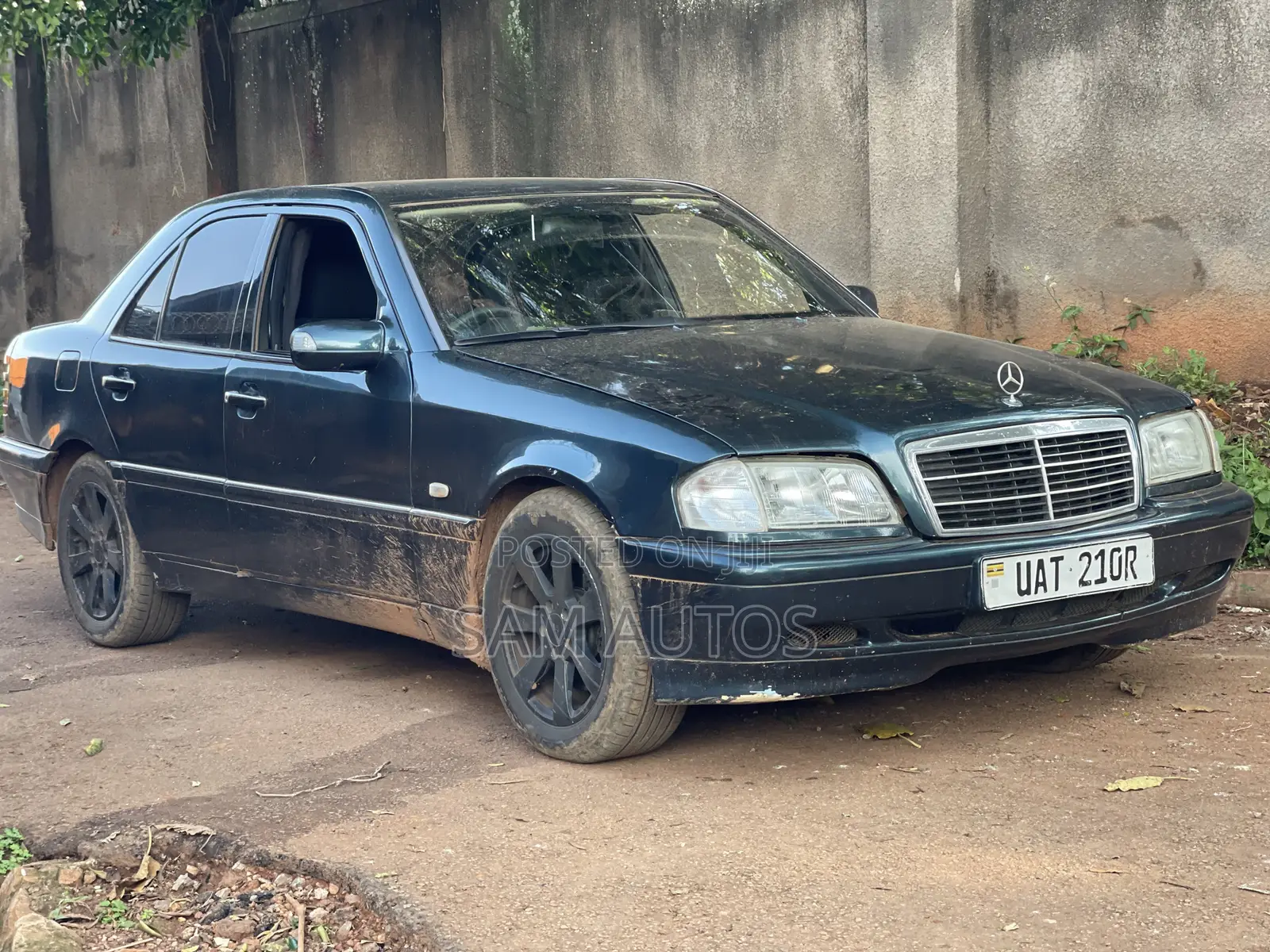 Mercedes-Benz C200 1999 Black
