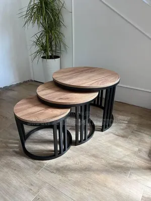 White Metalic Center Tablez