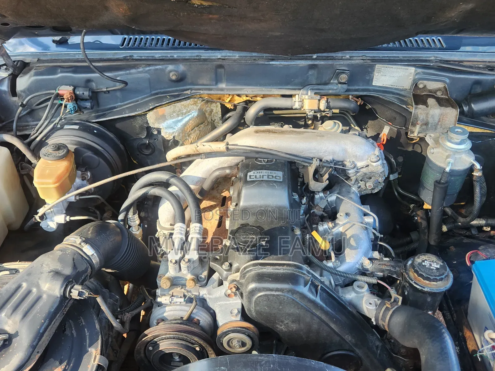Toyota Land Cruiser 2000 Gray