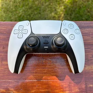 PS5 DualSense Controller – Long Matches, Strong Buttons, Big Smiles!