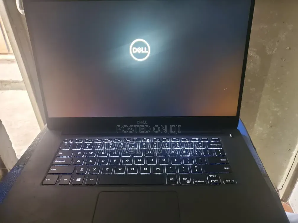 Laptop Dell Precision 5530 8GB Intel Core i7 SSHD (Hybrid) 256GB