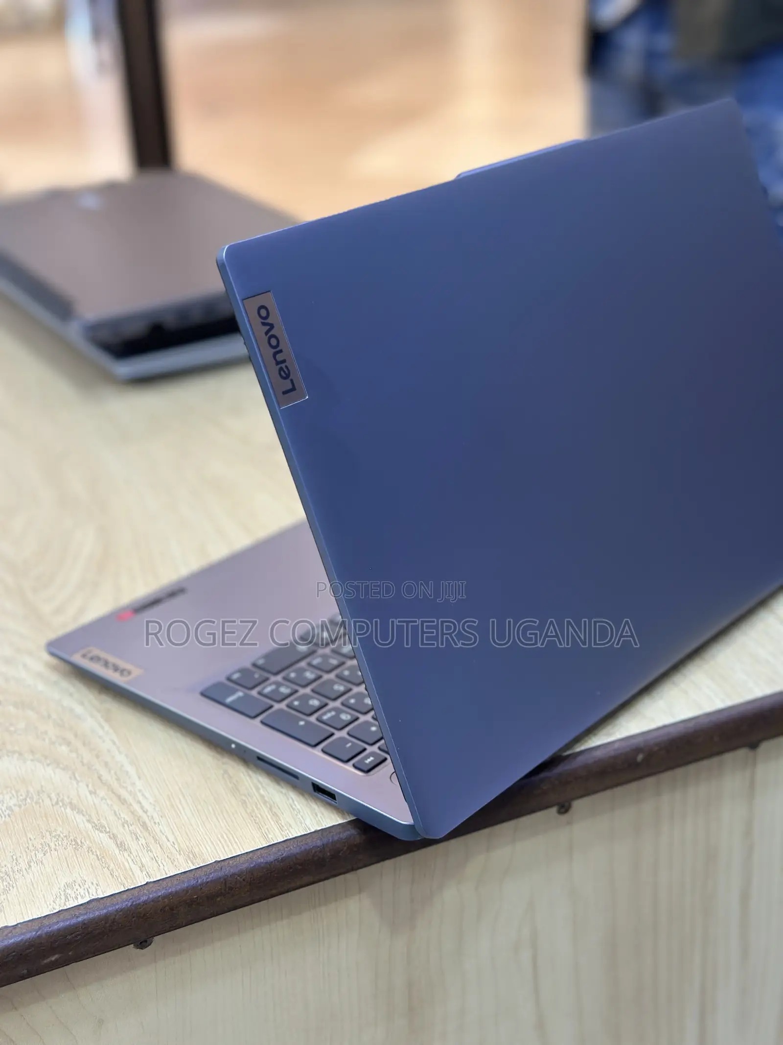 New Lenovo IdeaPad 5 Slim 13th Gen i7 8GB Intel Core i7 SSD 256GB