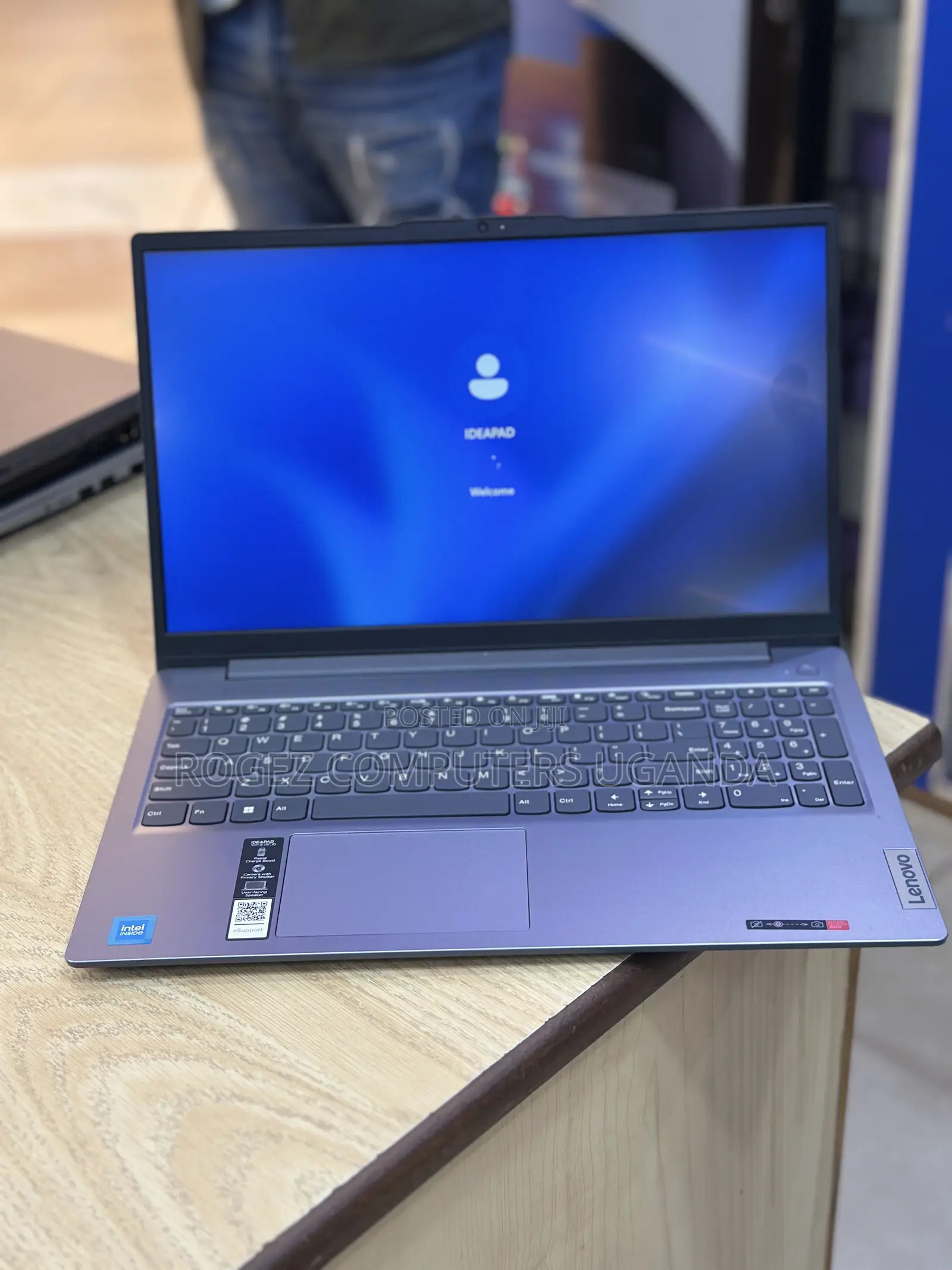 New Lenovo IdeaPad 5 Slim 13th Gen i7 8GB Intel Core i7 SSD 256GB