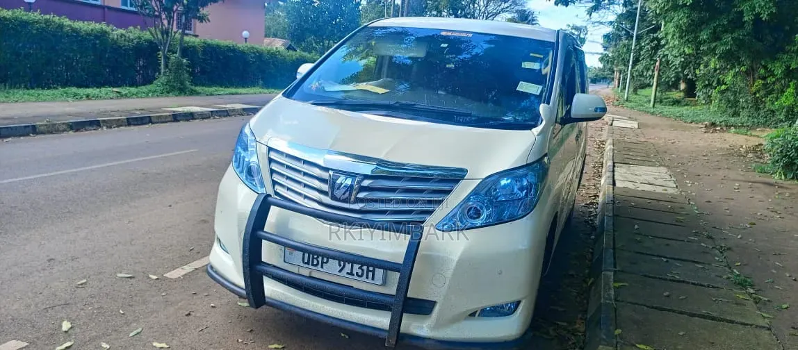 Toyota Alphard 2.4 Petrol AWD 2010 White
