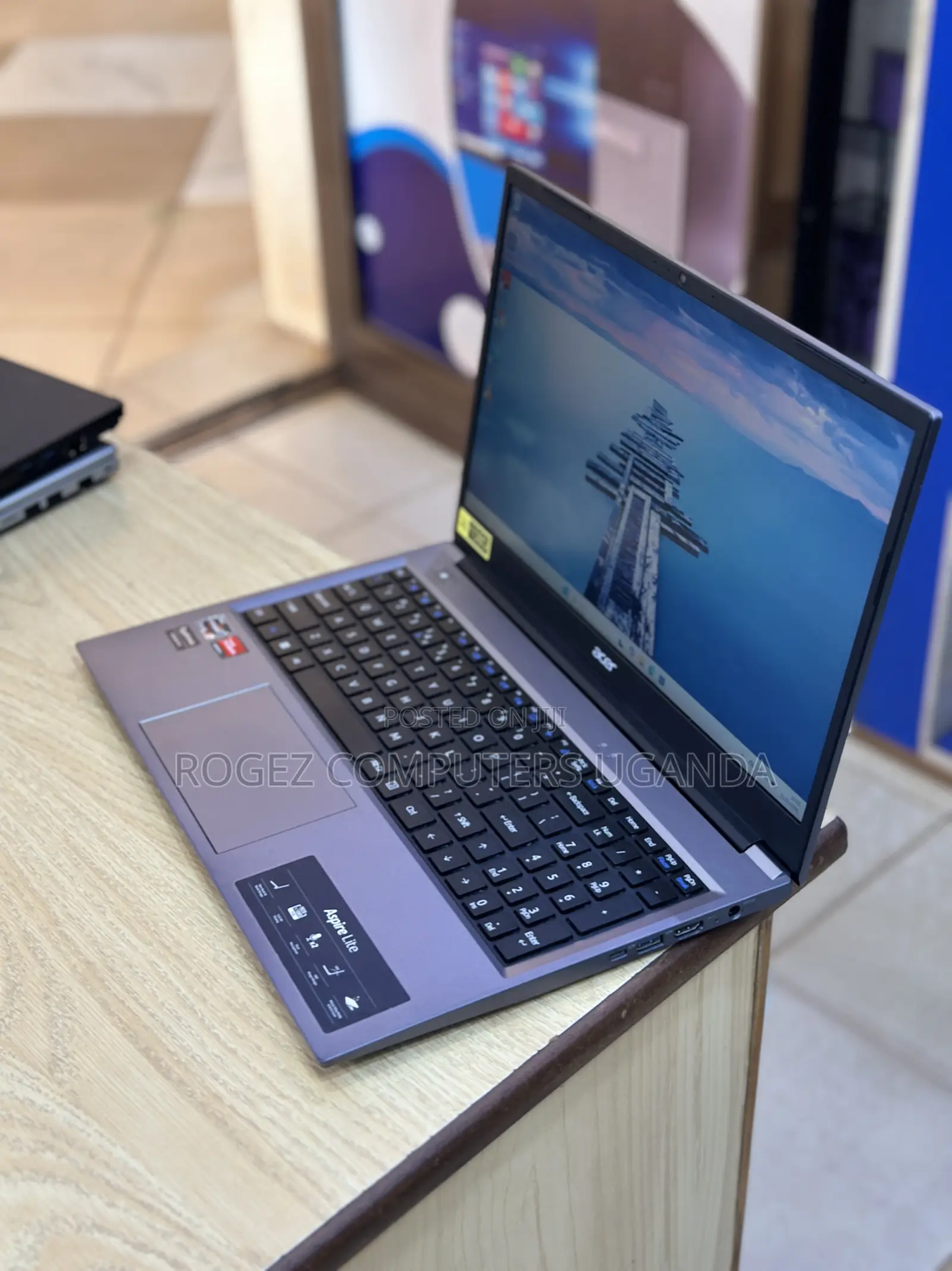 New Laptop Acer Aspire Lite 15 8GB AMD Ryzen 5 SSD 256GB
